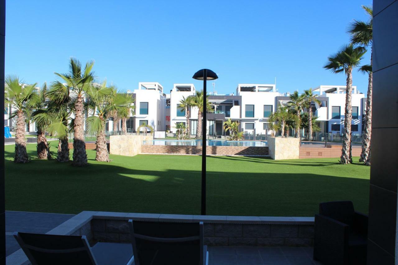 Oasis Beach 5 Leilighet Orihuela Eksteriør bilde