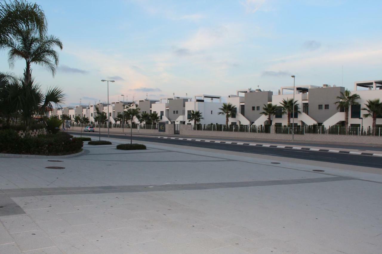 Oasis Beach 5 Leilighet Orihuela Eksteriør bilde